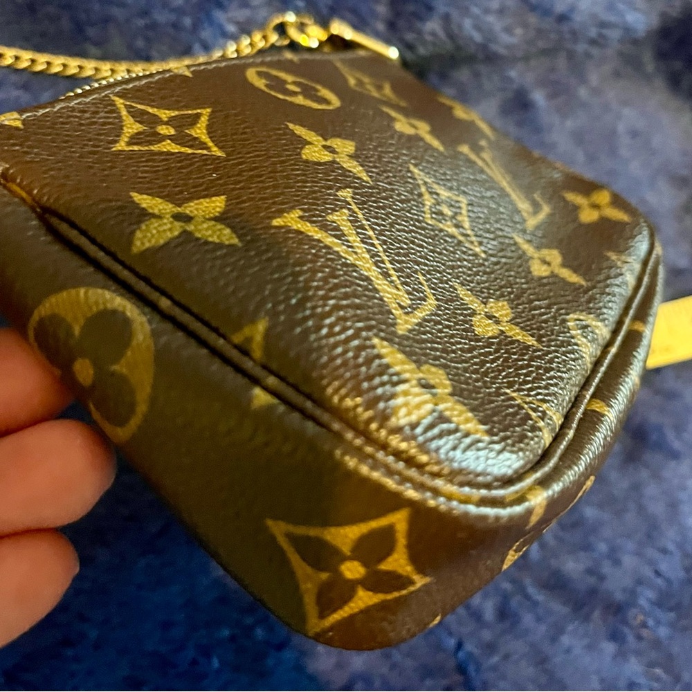 Louis Vuitton Monogram Trunks & Bags Mini Pochette with Gold Chain - Picture 4 of 12